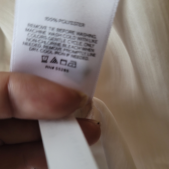 BRAND NEW, Express XXS swan button down blouse with hip tie - Picture 8 of 12